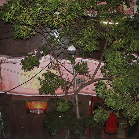 Rising Sun Hotel Chennai Exterior foto